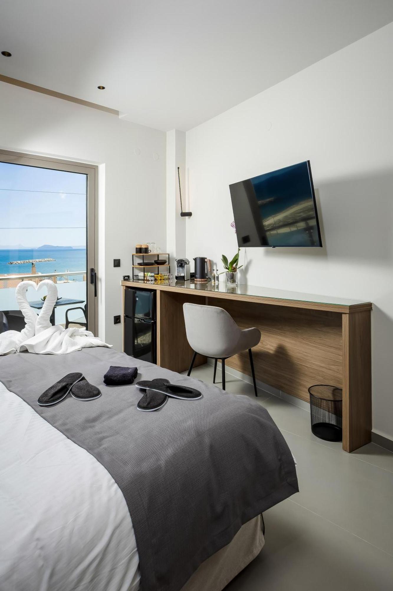 Iria Sea View Room Kolymbari Exterior photo