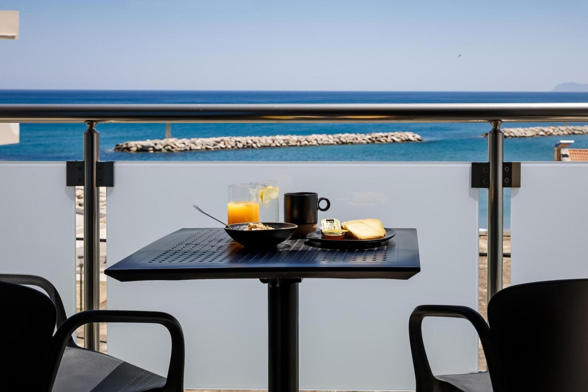 Iria Sea View Room Kolymbari Exterior photo