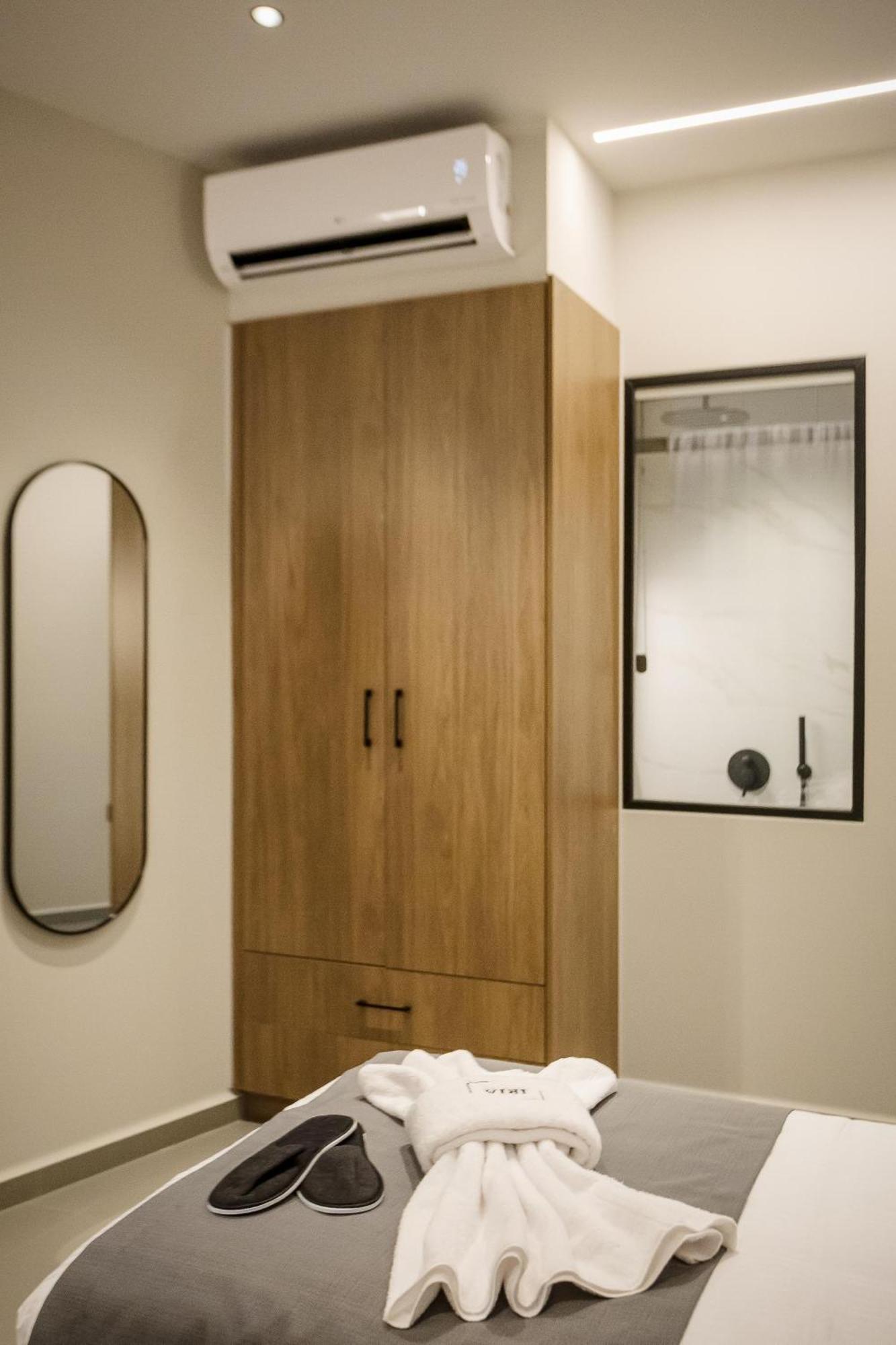 Iria Sea View Room Kolymbari Exterior photo